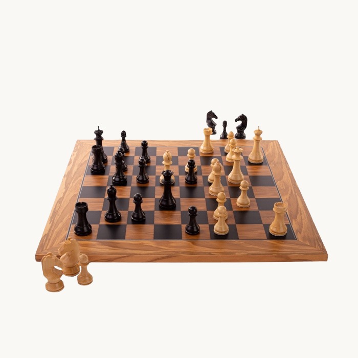Jeu d'échecs Olivier studio set cases 45 mm - miniature 3