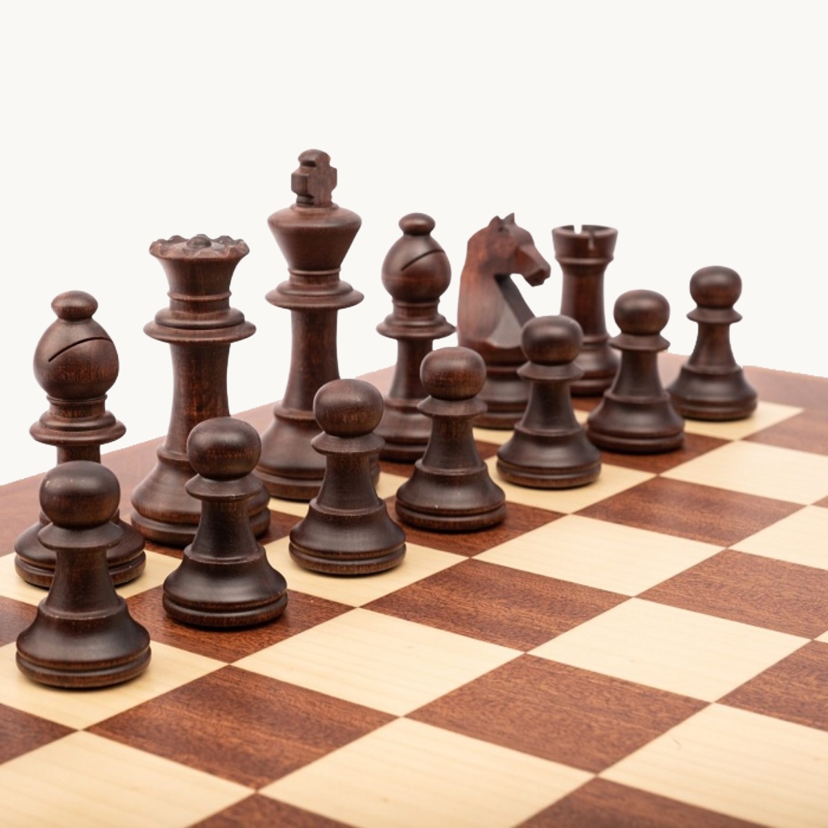 Pièces d'échecs n° 5 modèle "Staunton Europe" acajou mat - image 4