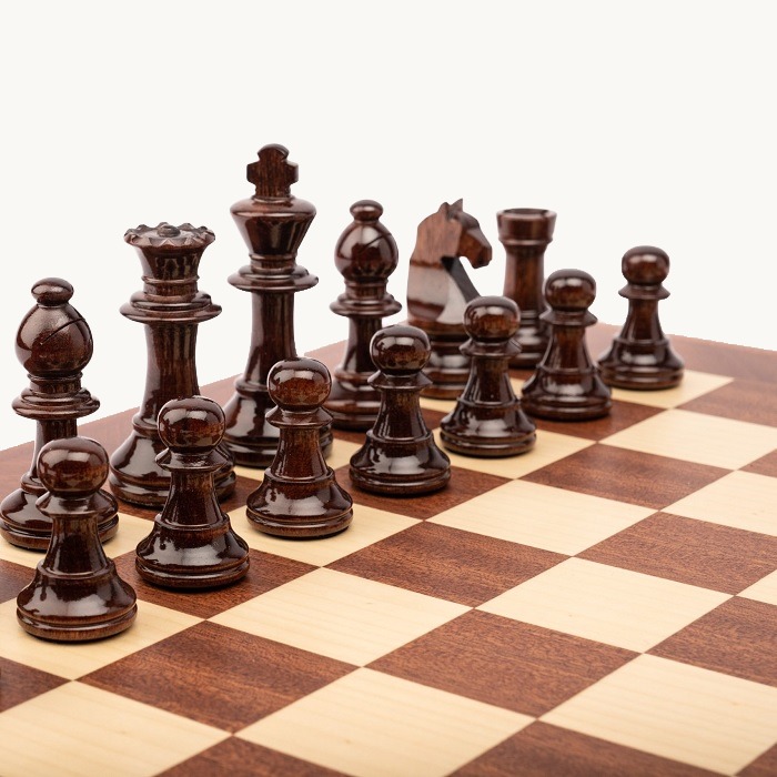 Pièces d'échecs n° 5 modèle "Staunton Europe" acajou brillant - miniature 4