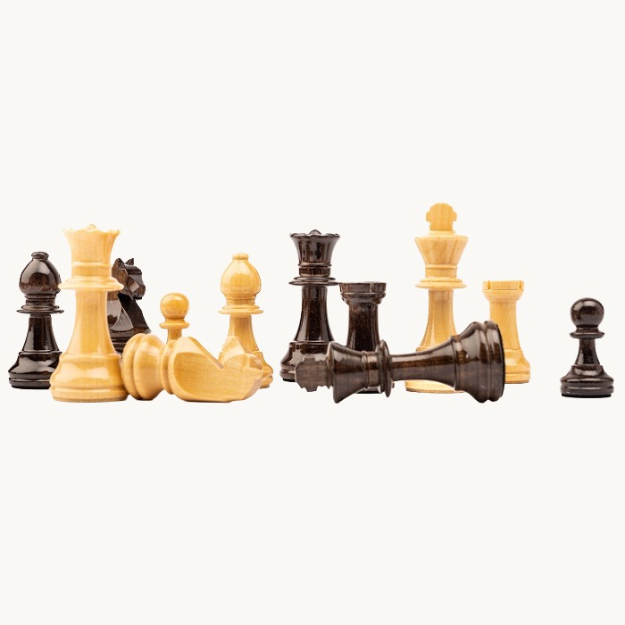 Pièces d'échecs n° 3 modèle "Staunton Europe" noyer brillant - miniature 2